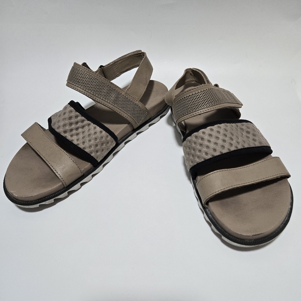 Sorel Roaming Decon Sandals Size 9 Womens Tan Casual Summer